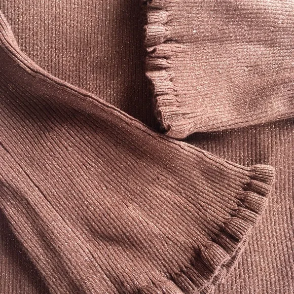 🍻Cover story cold shoulder Shimmer Sweater Large 🍻 - Picture 13 of 15